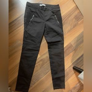 Zara pants dark taupe/grey-brown with zippers and stitching design on thighs.